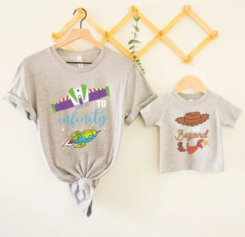 - Foldable and portable cat bag To Infinity & Beyond Matching Kids Grey T-shirts