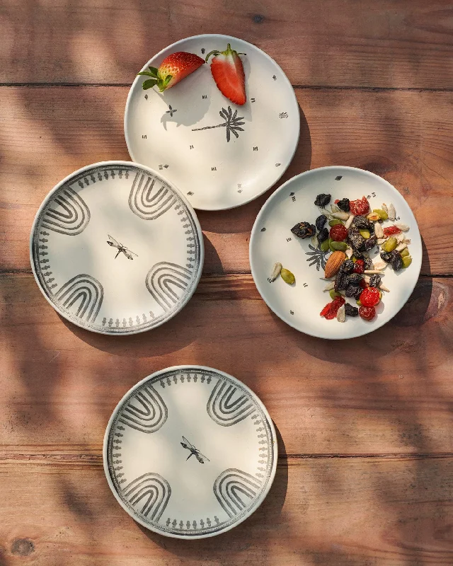  -Splash-proof food bowl AND Anti-choking slow food bowl Waadi Tea Plates (Set of 4)