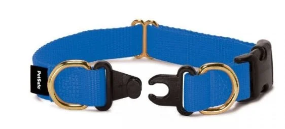 7. **Dog traction rope is automatically retractable**PetSafe Keep Safe Break Away Royal Blue Dog Collar 7. **Dog traction rope is automatically retractable**PetSafe Keep Safe Break Away Royal Blue Dog Collar